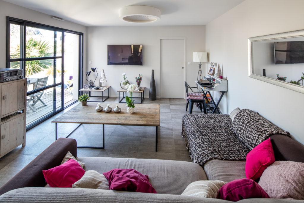 Maison à étage en L