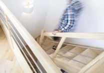 Les tons neutres de la décoration et la qualité du mobilier s'accordent parfaitement avec l'ensemble de la construction