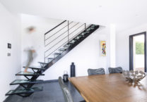 Maison avec balcon et piscine