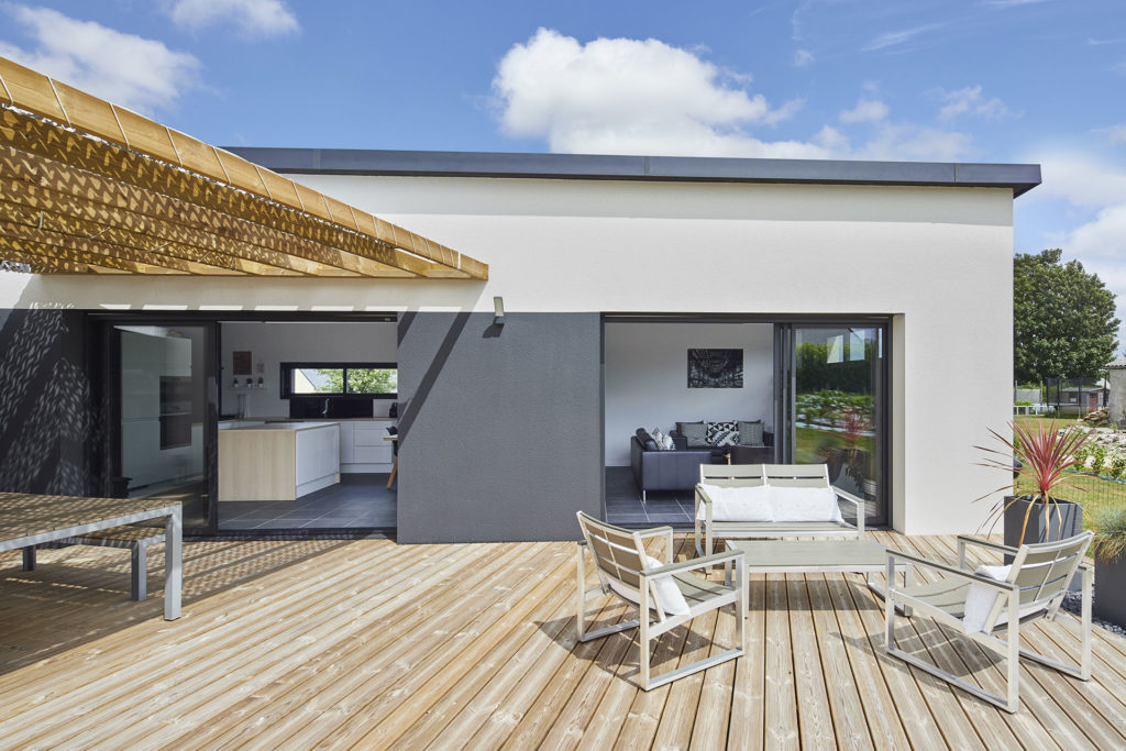 mur-enduit-terrasse-bois-finistere
