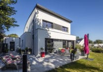maison individuelle terrasse jardin trecobat morbihan