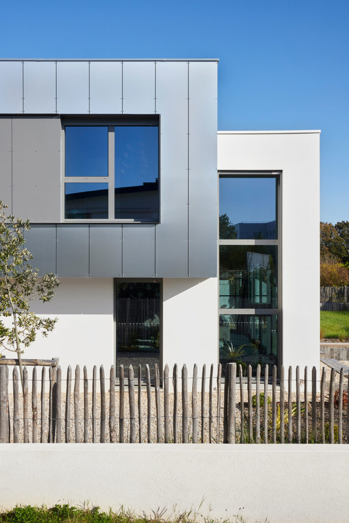 facade-villa-e-lorn