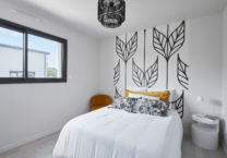 chambre-blanche-noire-maison