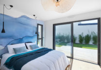 chambre-parentale-bleue-maison