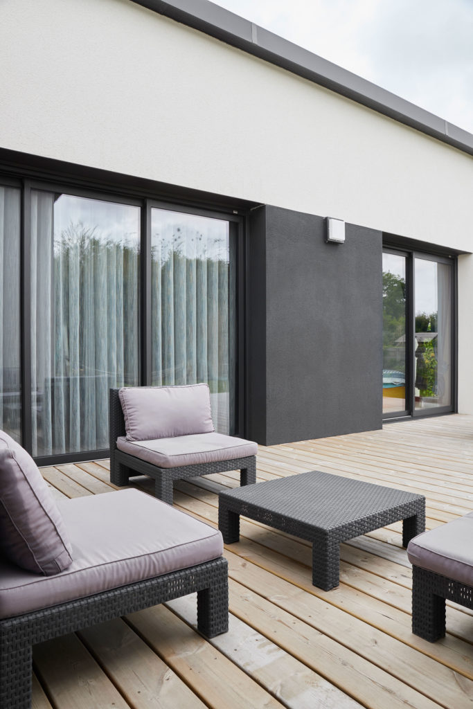 Maison familiale de plain-pied en L