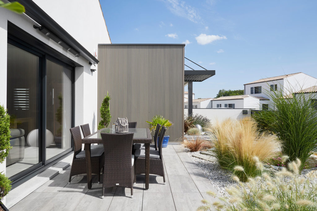 terrasse-carrelage-maison