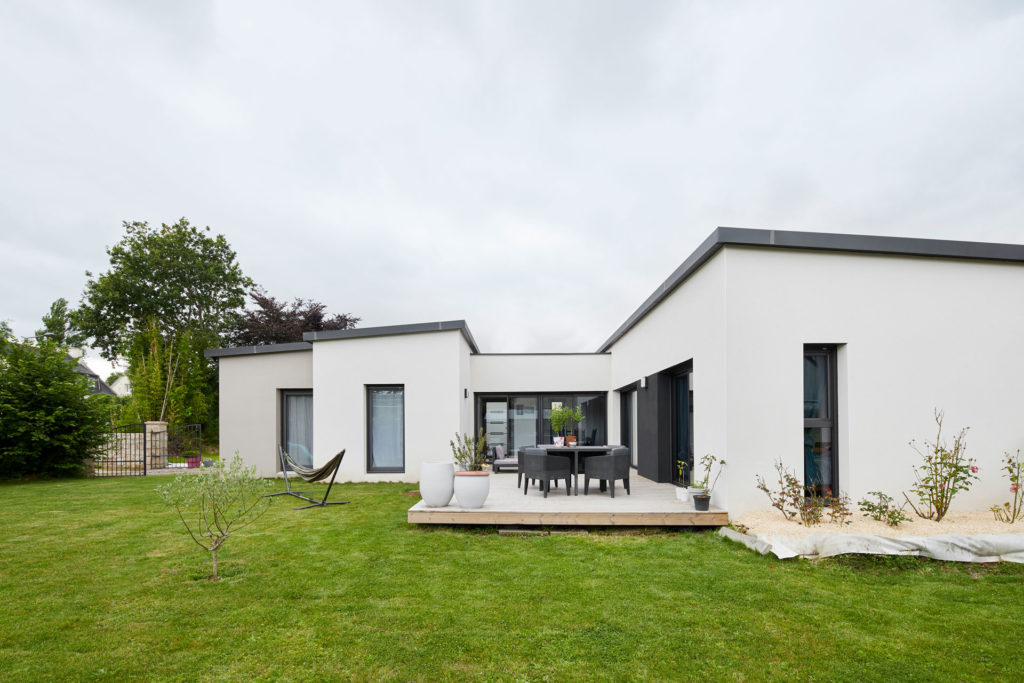 Maison familiale de plain-pied en L