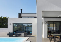 terrasse-maison-contemporaine-portsall