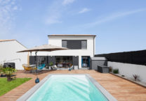 terrasse-piscine-maison-trecobat-17