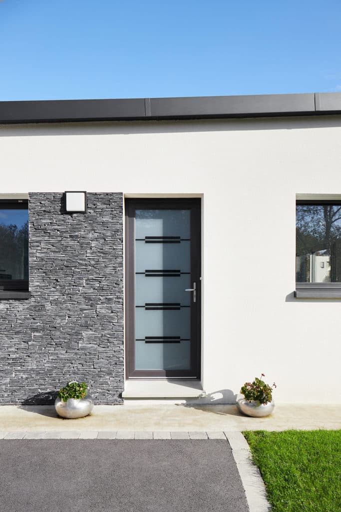 entrée-maison-trecobat-constructeur-44