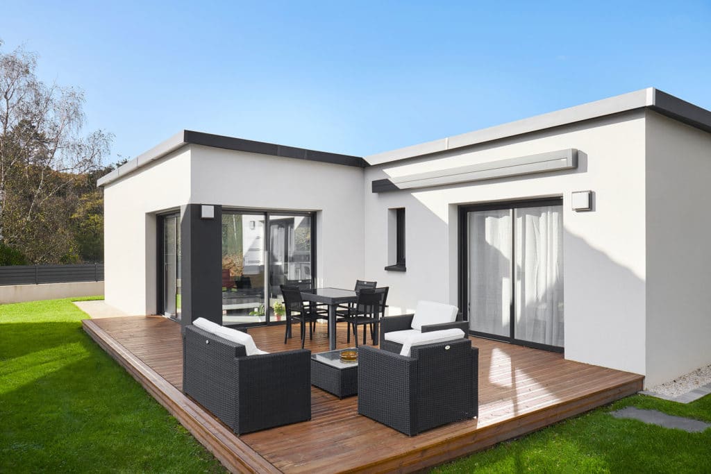 extérieur-terrasse-maison-trecobat-44