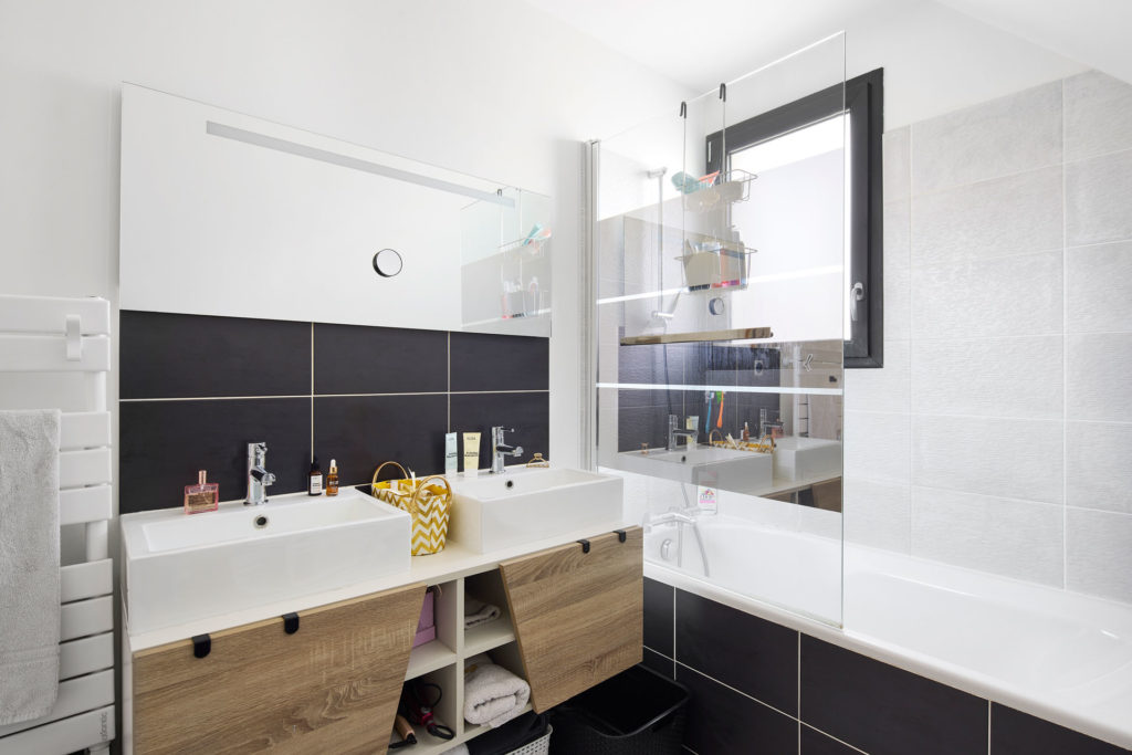 salle-bain-maison-trecobat-rennes