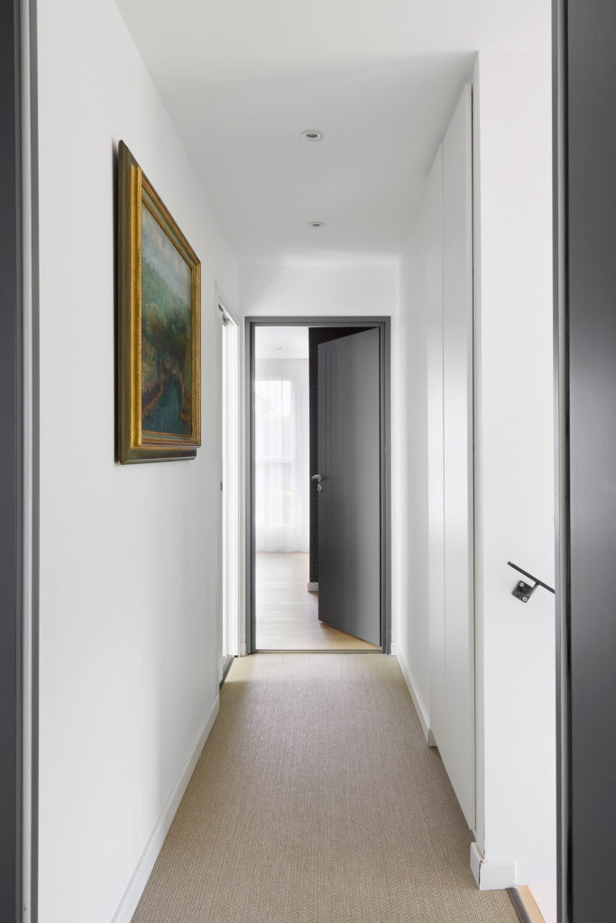 couloir-intérieur-maison-neuve-