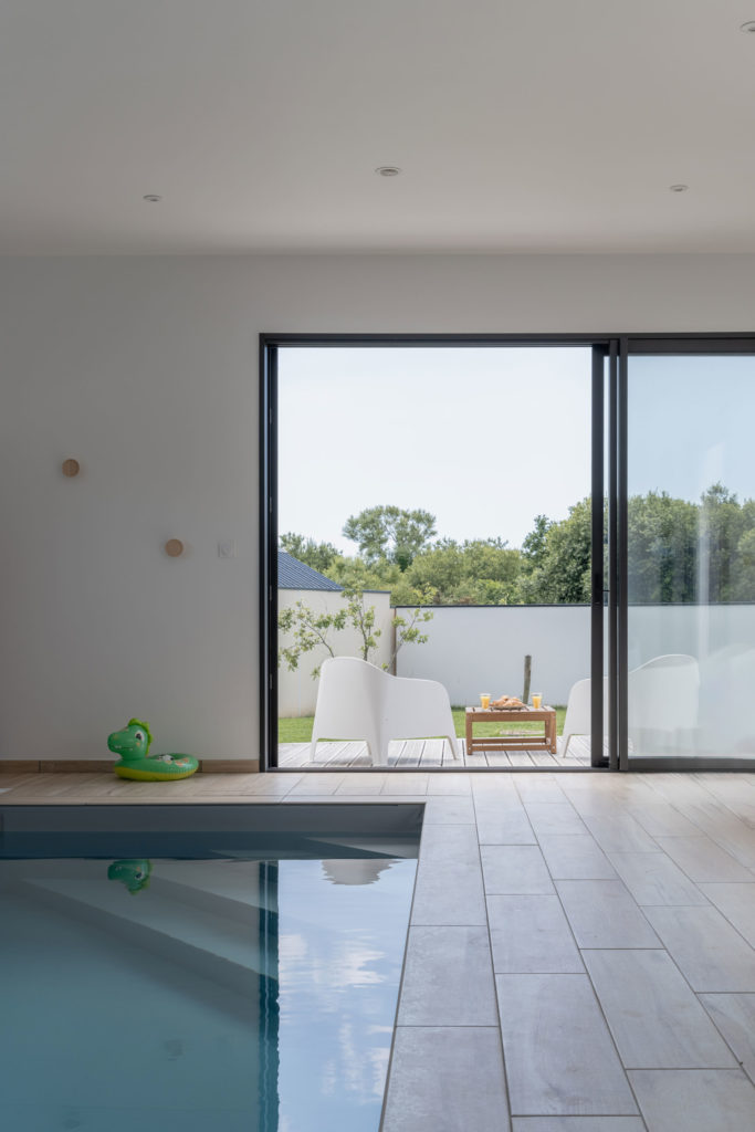piscine-intérieure-maison-