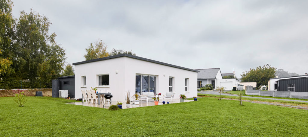 petite-maison-plainpied-jardin