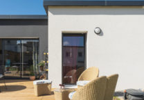 salon-terrasse-maison-trecobat-brest