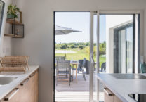 cuisine-terrasse-maison-trecobat-morlaix