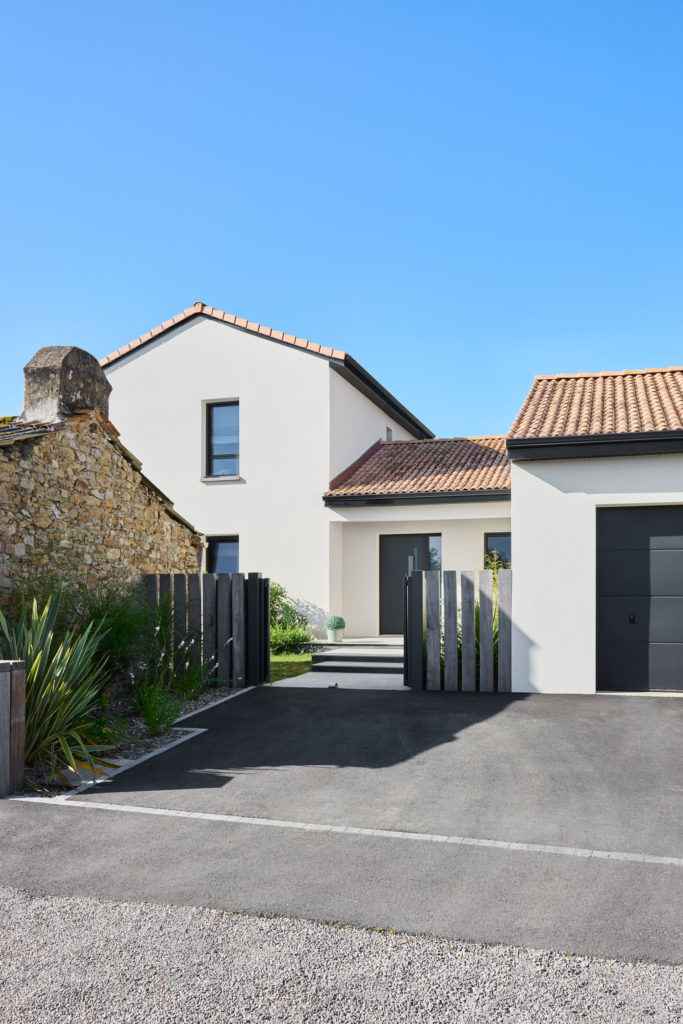 entrée-extérieure-maison-neuve-t