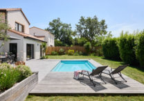 extérieur-piscine-jardin-maison-