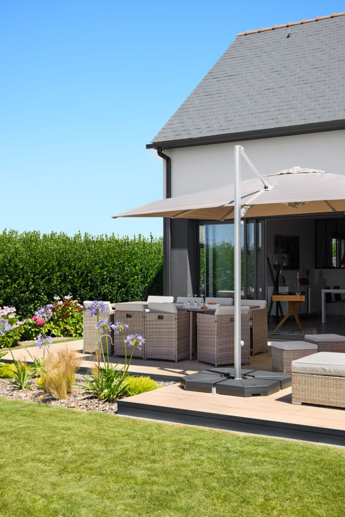 terrasse-parasol-maison