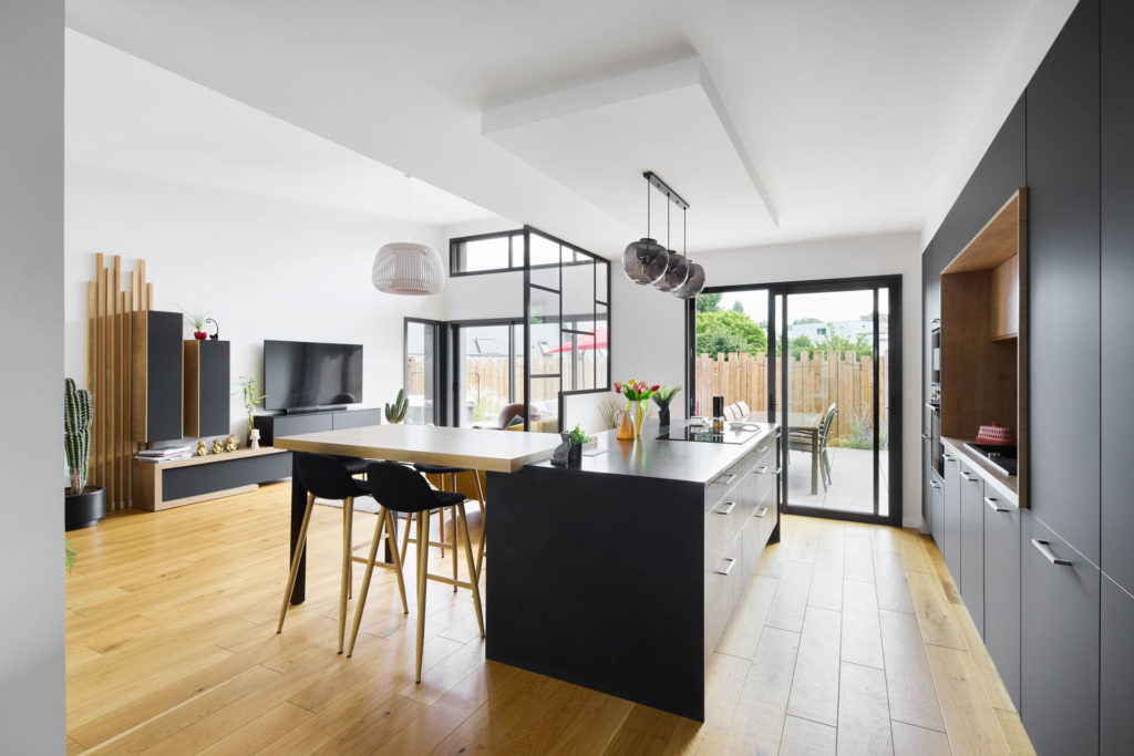 cuisine-ouverte-salon-maison