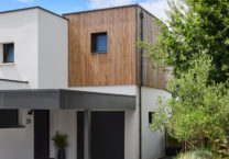 maison-extension-enduit-bois