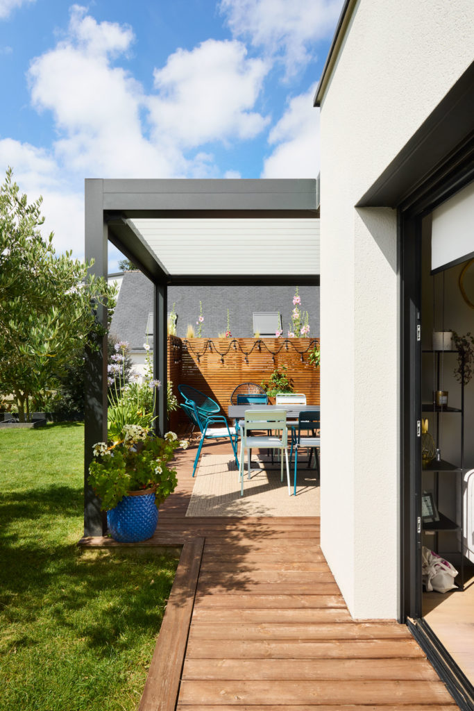 terrasse-bois-extérieur-maison-neuve