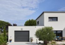 Maison-contemporaine-garage-piscine-trecobat-extbis