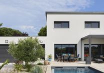 Maison-contemporaine-piscine-trecobat-ext