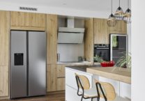 cuisine-maison-contemporaine-garage-piscine-trecobat-int