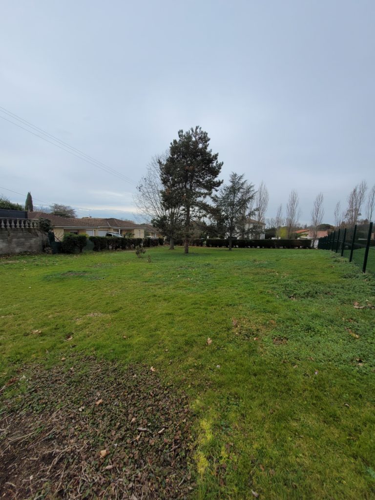 Terrain à Pin-Balma 31130 1180m2 279000 € - LOCA-26-06-08-21