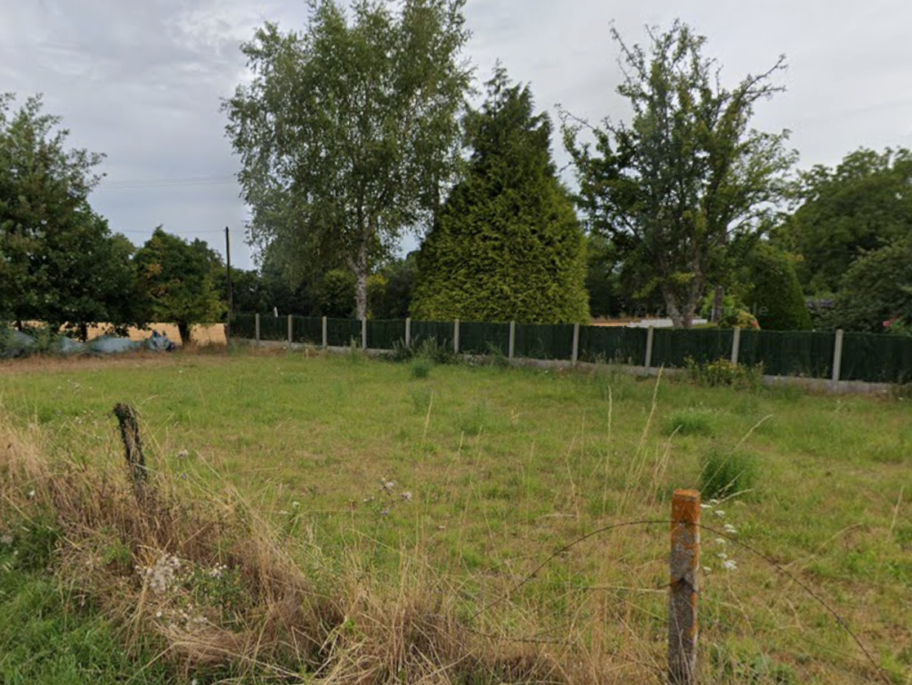 Terrain à La-Vicomte-sur-Rance 22690 600m2 94500 € - GESC-26-07-01-16