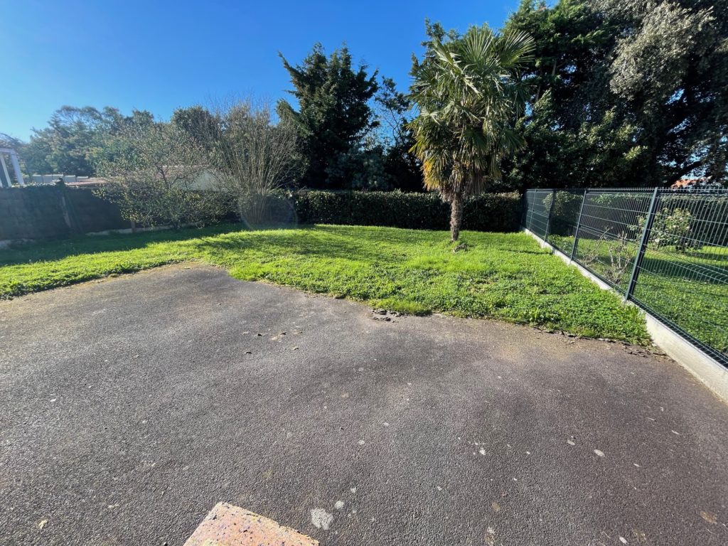 Terrain à La-Bernerie-en-Retz 44760 220m2 129000 € - QUCH-26-07-06-2