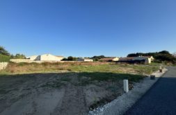 Terrain à Le-Bignon 44140 300m2 93000 € - BF-26-09-09-4