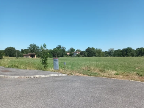 Terrain à Bessieres 31660 840m2 85000 € - NIMA-26-09-17-28